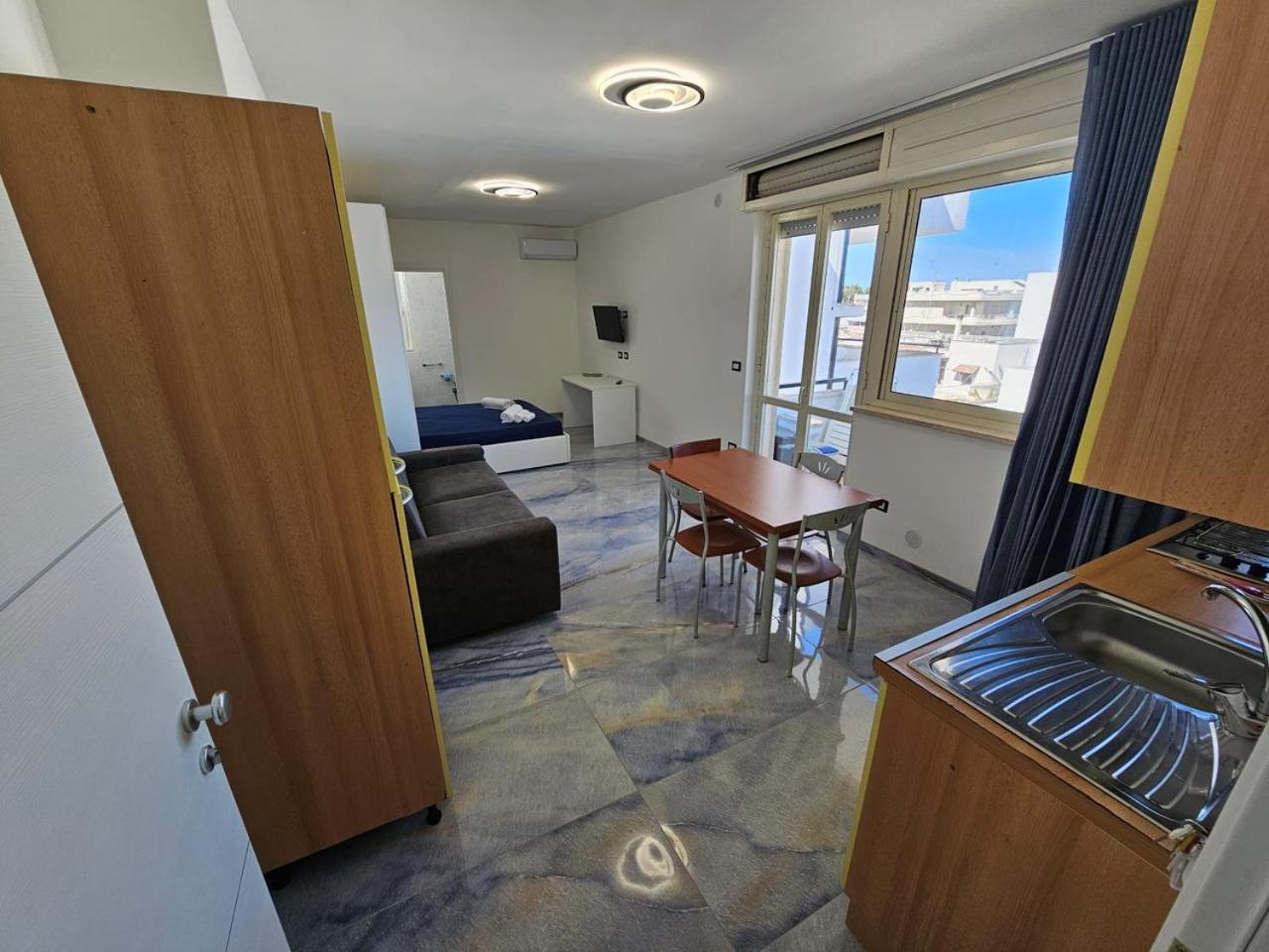 Infinity Residence Con Parcheggio Porto Cesareo Exterior photo