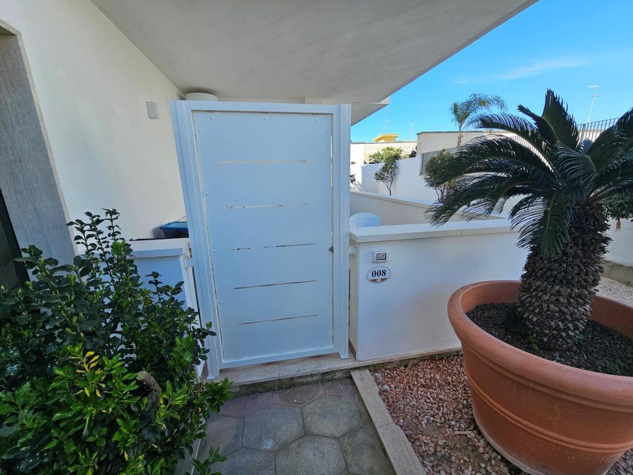 Infinity Residence Con Parcheggio Porto Cesareo Exterior photo